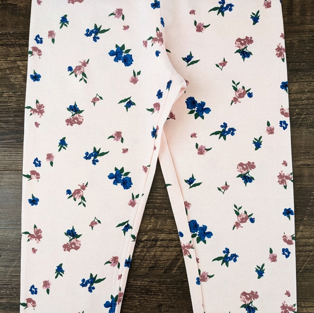 NWT Epic Threads Pink Floral Leggings